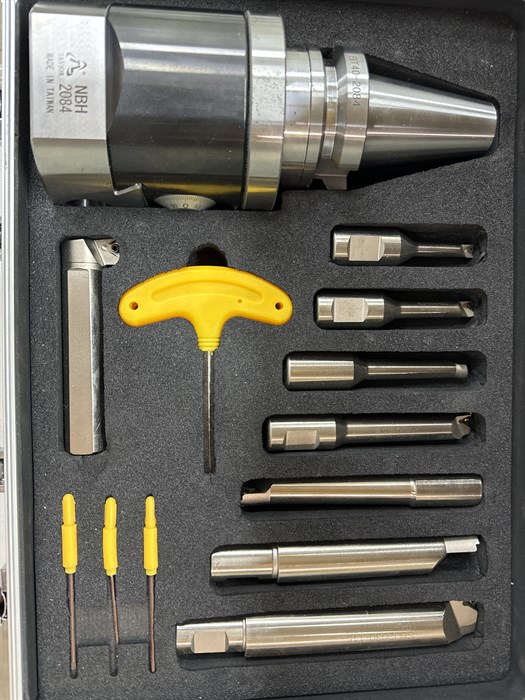 Чистовая расточная система BT40-NBH2084(8PCS) в кейсе 2601