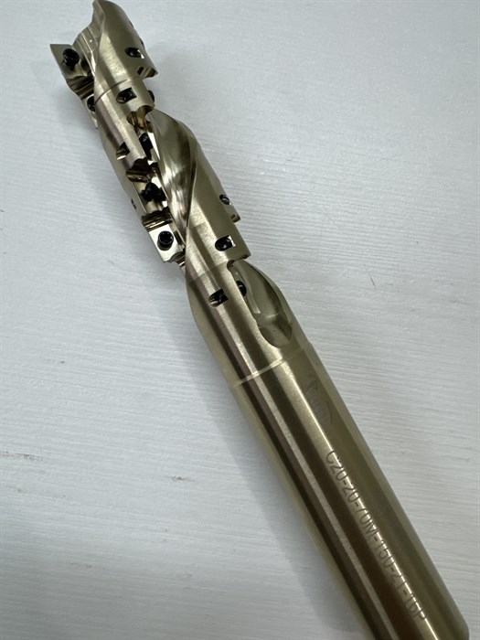Фреза кукуруза 20 мм/BAP300R-C20-20-70M-150-2T-16P 4711