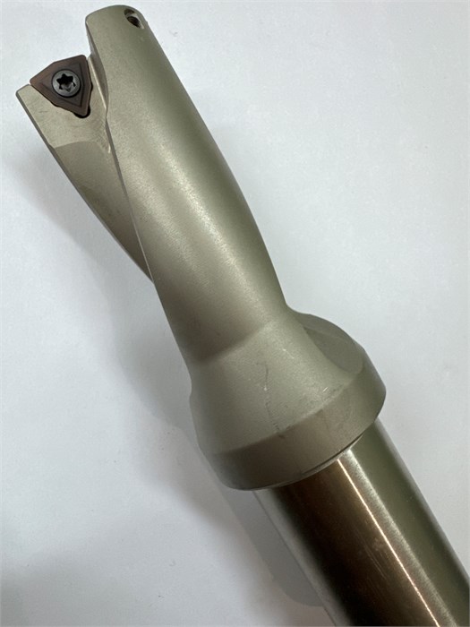 Корпусное сверло C32-3D28-87WC05 со сменными пластинами 5067
