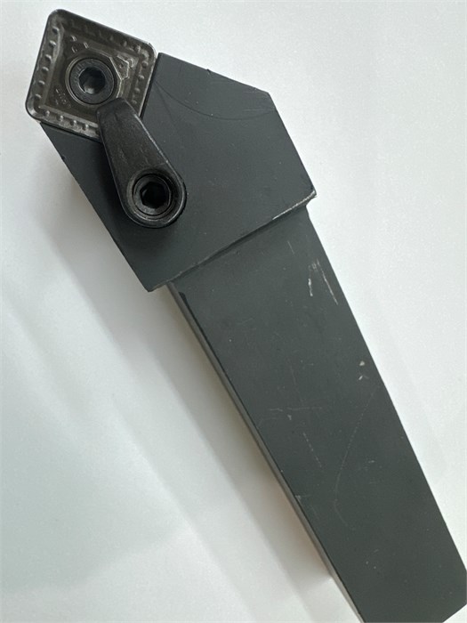 Резец 45 градусов MSSNL3232P15 5214