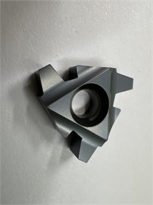 {{photo.Alt || photo.Description || 'Пластины трапецеидальной резьбы 22 ER IR 4TR 5TR 6TR LDA'}}