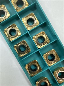 {{photo.Alt || photo.Description || 'Сменные фрезерные пластины SPKT 1205 AFTR-HE TT9080'}}
